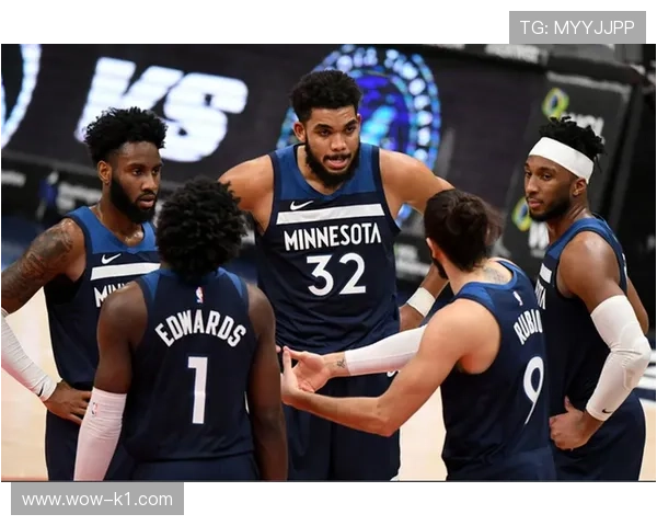 卡尔-安东尼·唐斯内线多样进攻拉开空间助森林狼攻守转换提升效率