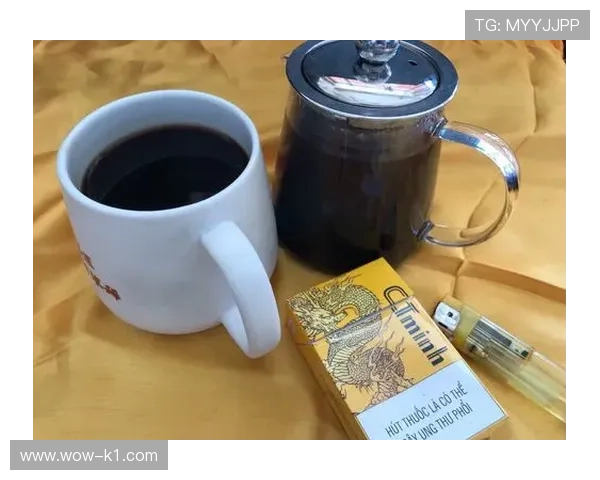 崔家溪连买咖啡都挑几百块的，普通人喝不起啊他咋活？