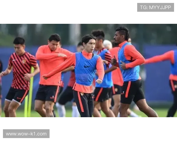 国安陷入技战术争议：豪门地位与下滑危机引发球迷激烈讨论